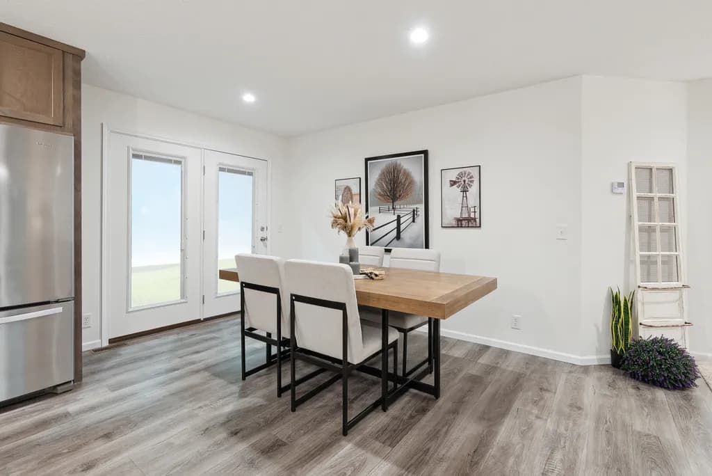 Click to enlarge Timberlake modular home — dining area (photo 9 of 31)
