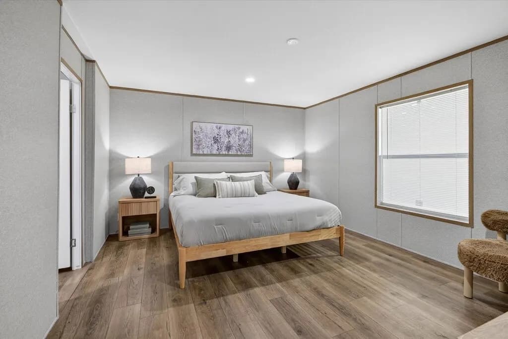 Click to enlarge The Grand multi-section home — primary bedroom (photo 8 of 37)