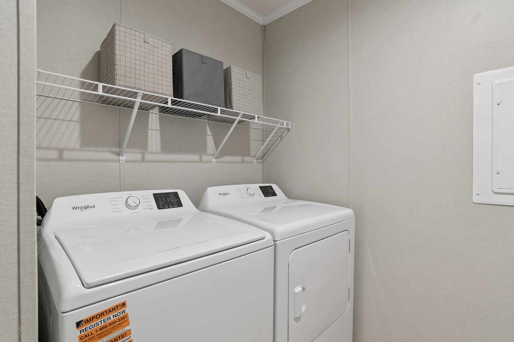 Click to enlarge 1666H32085 single wide home — utility room (photo 28 of 29)