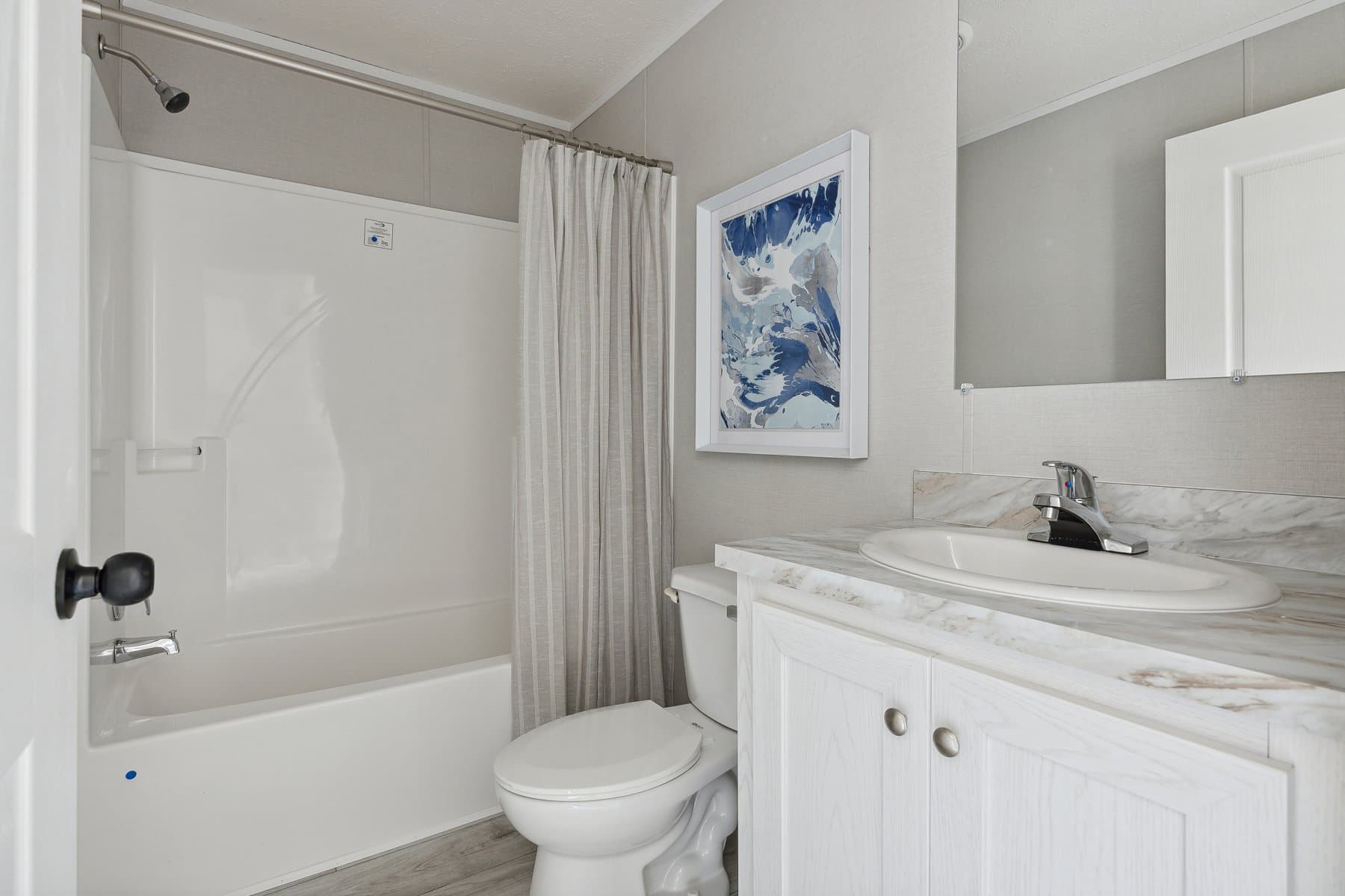 Click to enlarge 1666H32219 single wide home β bathroom (photo 24 of 30)