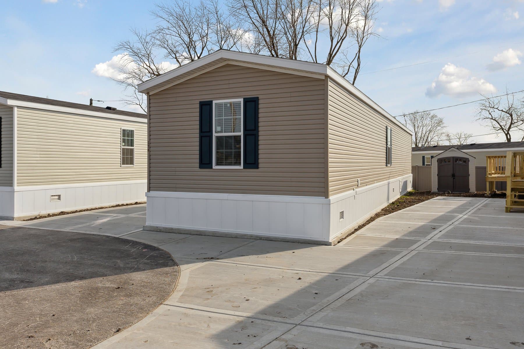 Click to enlarge 1666H32219 single wide home β exterior (photo 29 of 30)