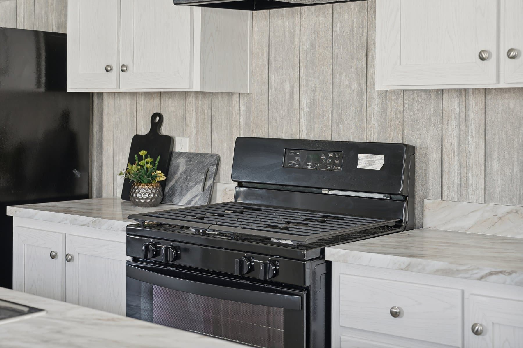 Click to enlarge 1666H32219 single wide home β kitchen (photo 17 of 30)