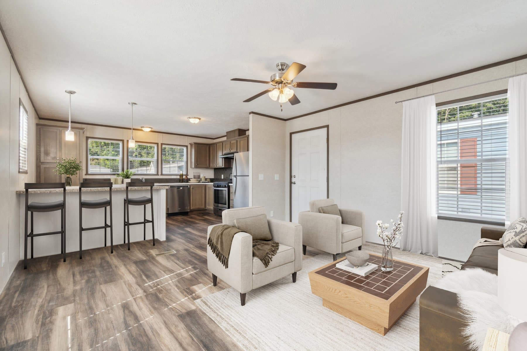 Click to enlarge 1672H32184 single wide home — living room (photo 6 of 40)