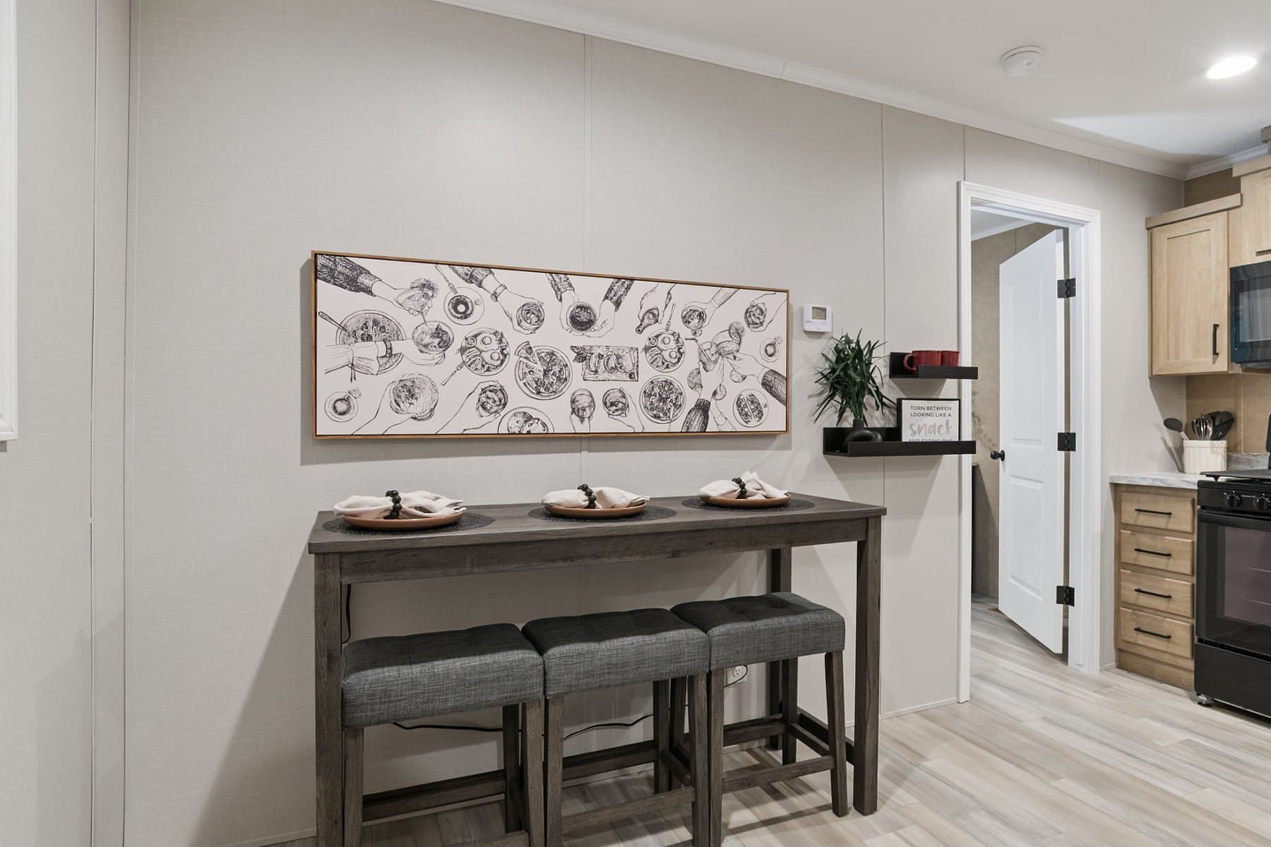 Click to enlarge 1676H32085 single wide home β dining area (photo 17 of 25)