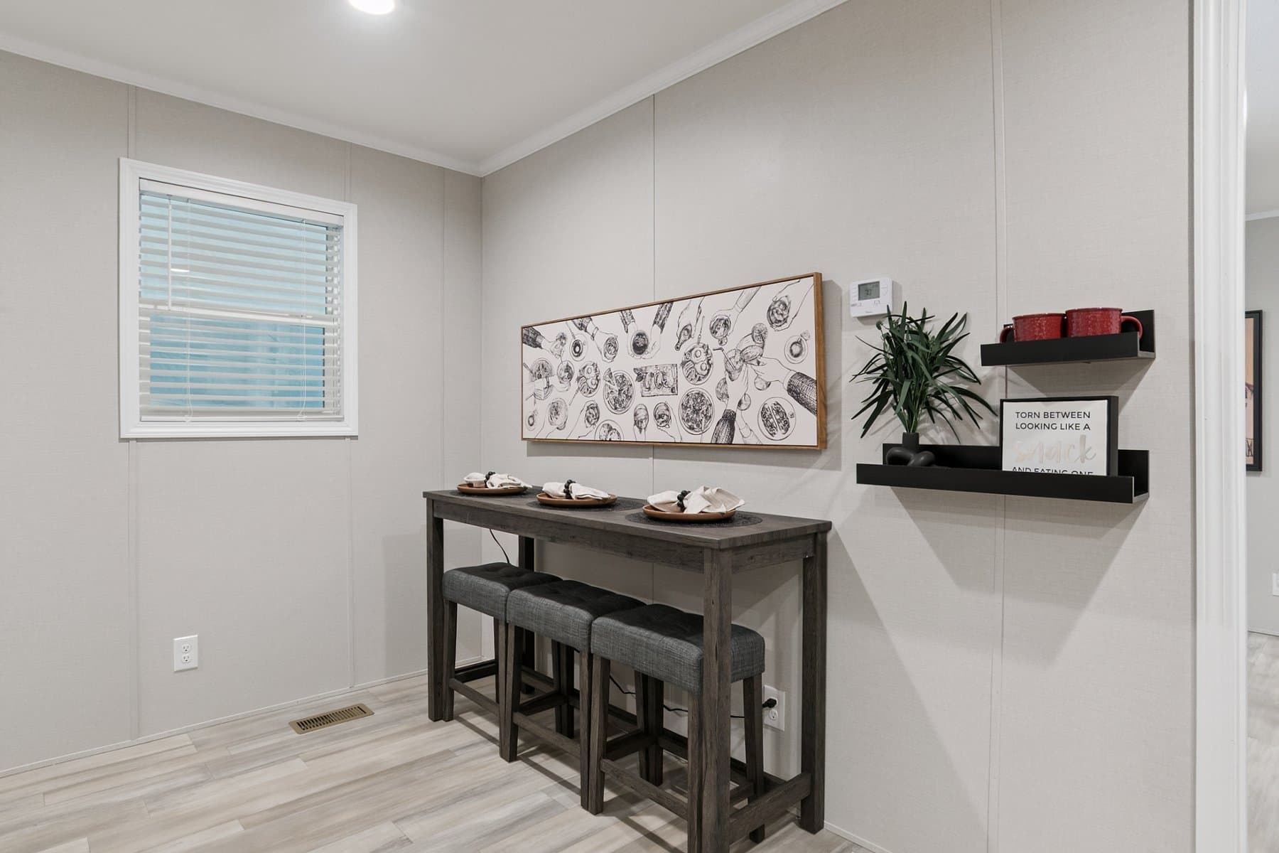 Click to enlarge 1676H32085 single wide home β dining area (photo 18 of 25)
