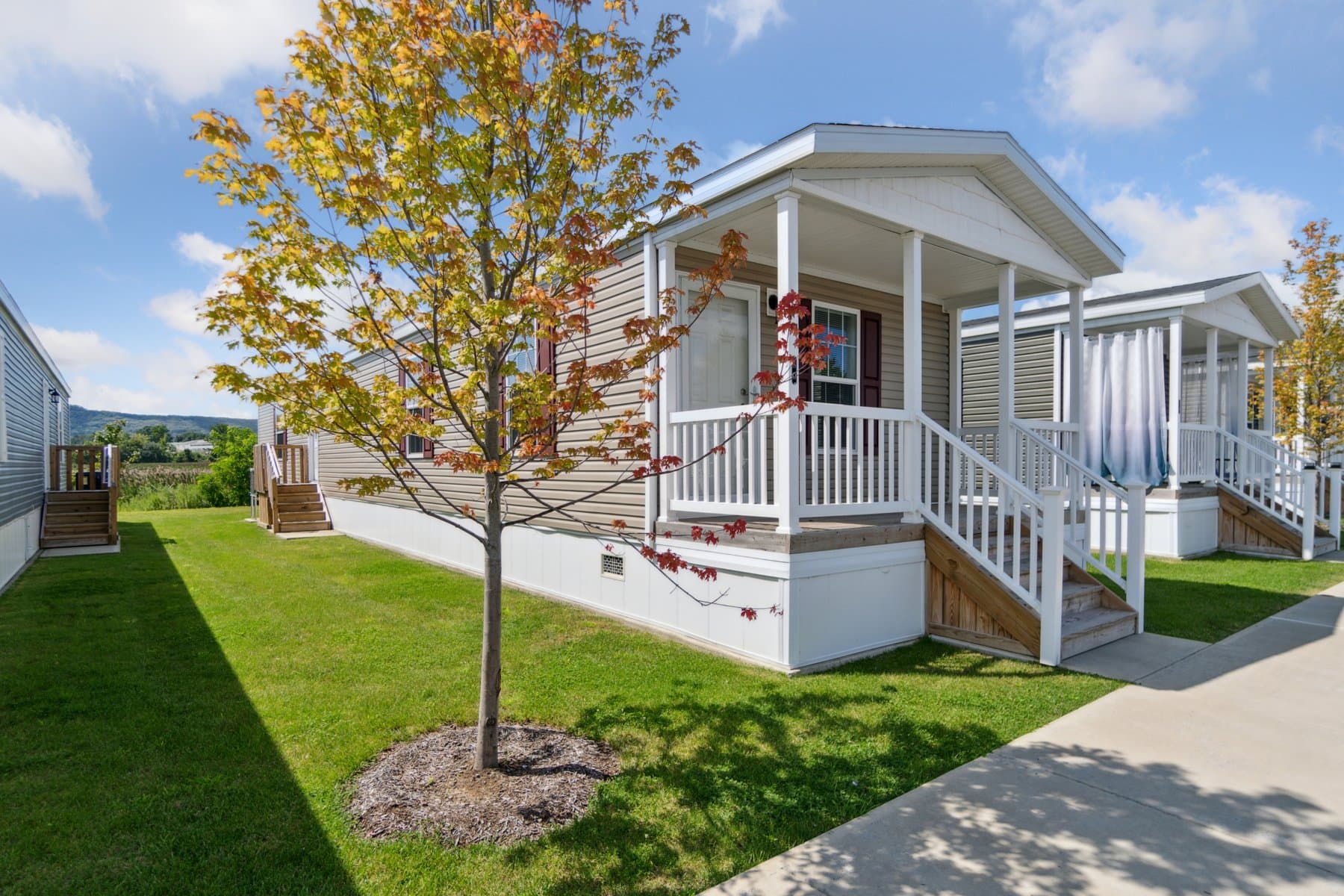 Click to enlarge 1676H32089 single wide home β exterior (photo 29 of 48)