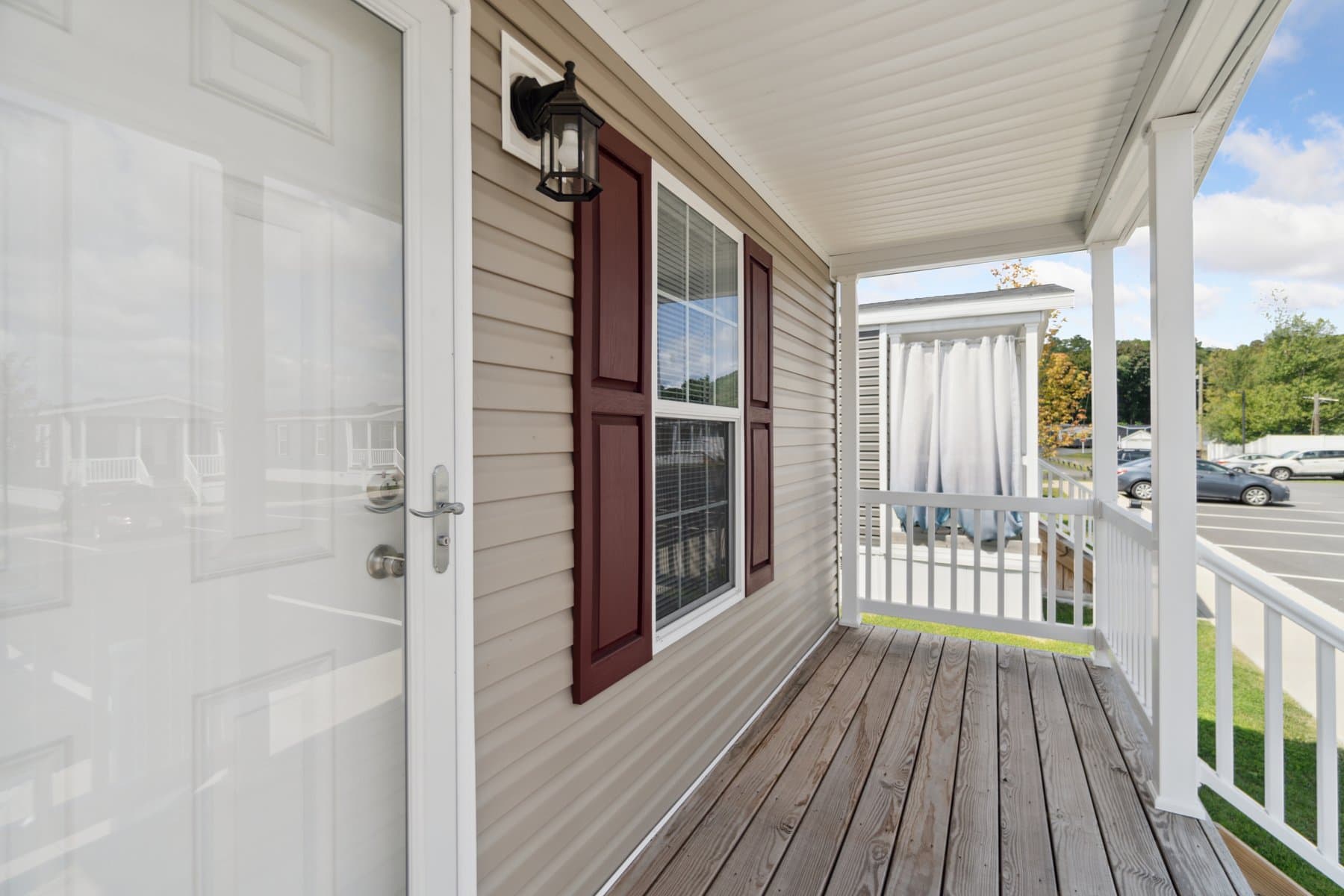 Click to enlarge 1676H32089 single wide home β porch (photo 27 of 48)