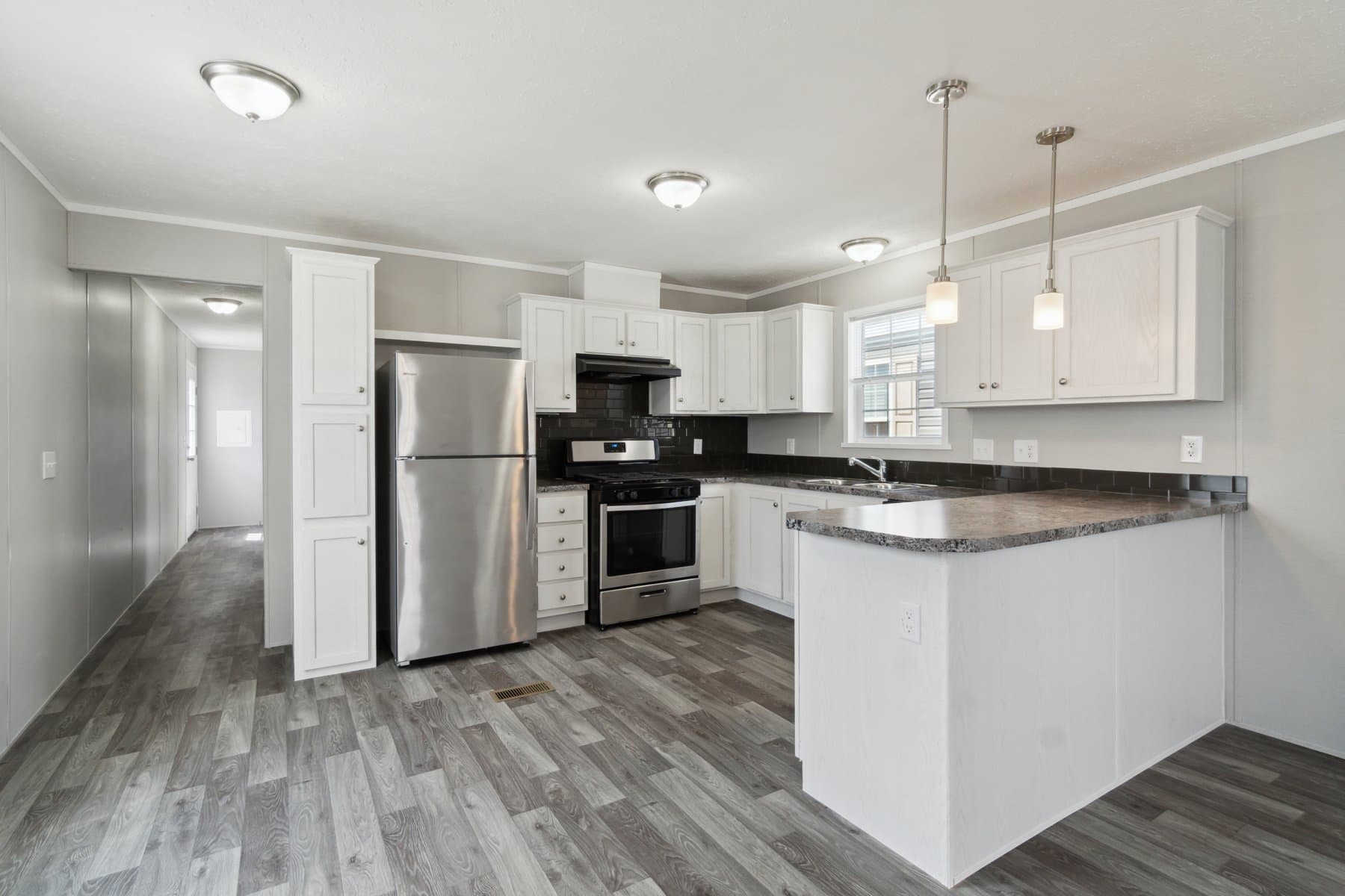 Click to enlarge 1676H32089 single wide home β kitchen (photo 11 of 48)