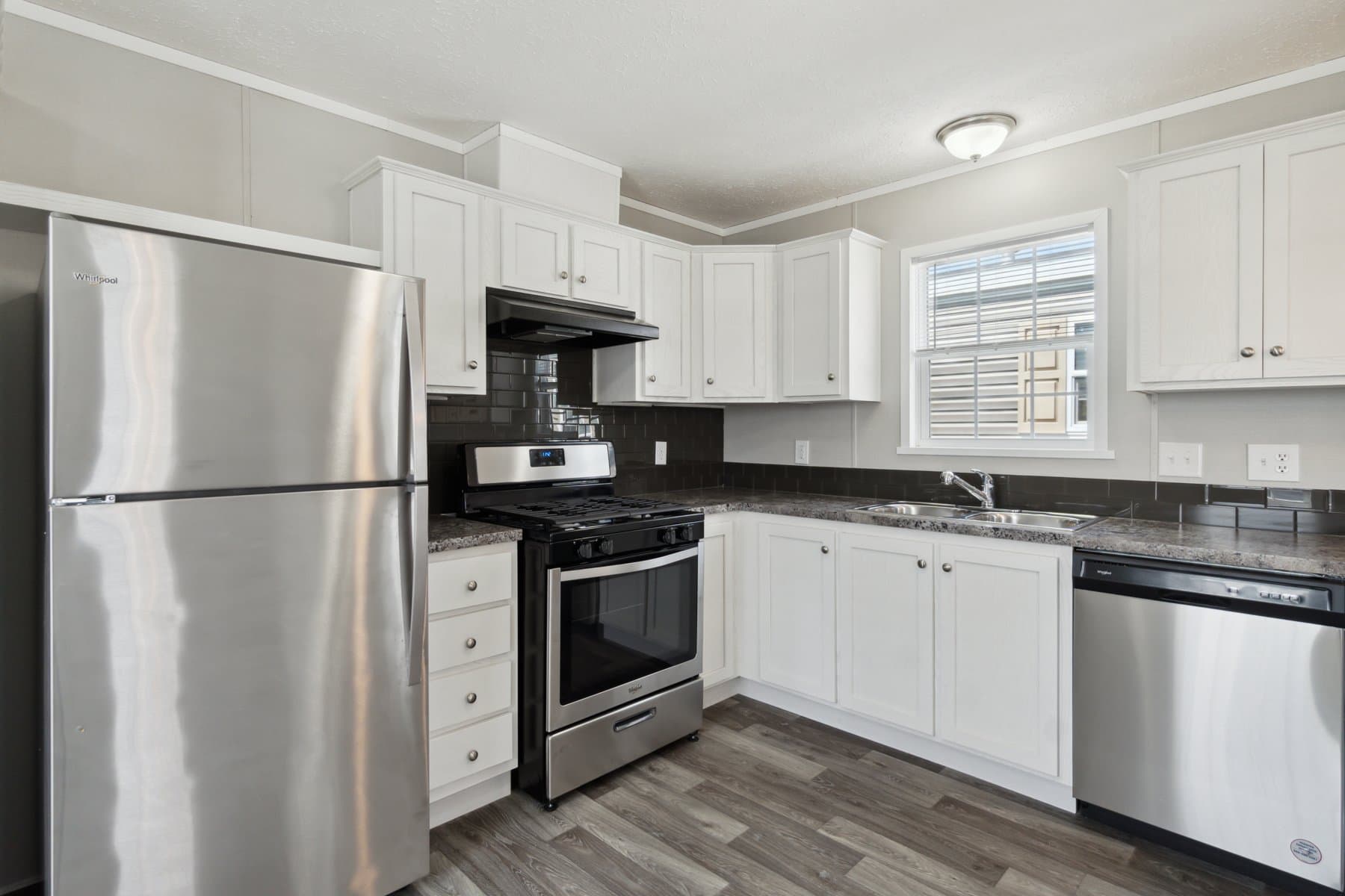 Click to enlarge 1676H32089 single wide home β kitchen (photo 13 of 48)