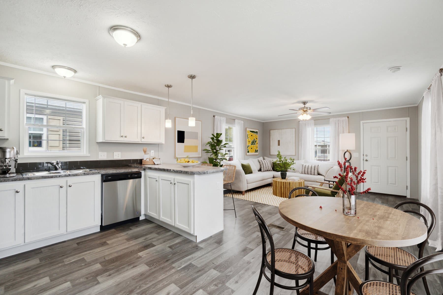 Click to enlarge 1676H32089 single wide home β kitchen (photo 4 of 48)