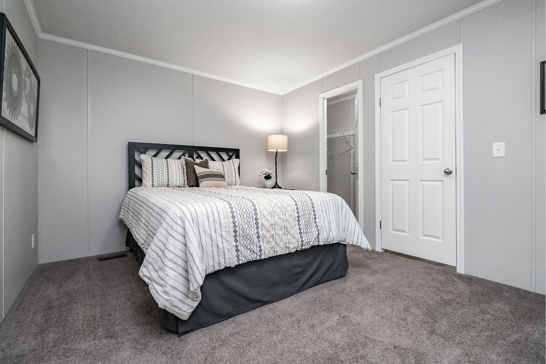 Click to enlarge 1676H32091 single wide home β primary bedroom (photo 14 of 16)