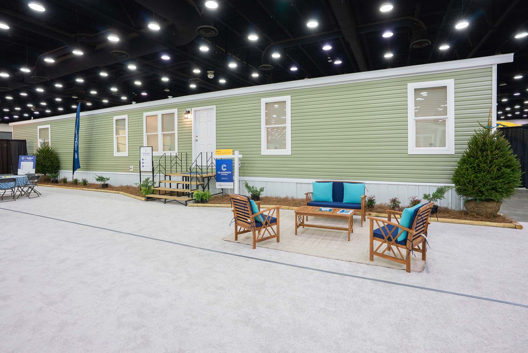 Click to enlarge 1676H32107 single wide home — exterior (photo 7 of 16)