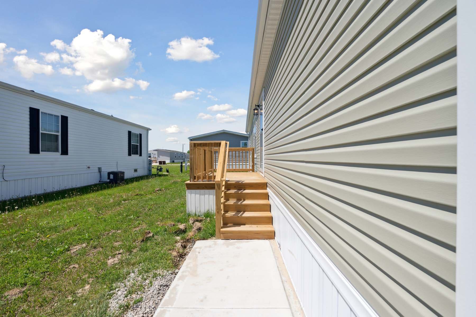 Click to enlarge Fairplay multi-section home β exterior (photo 4 of 13)