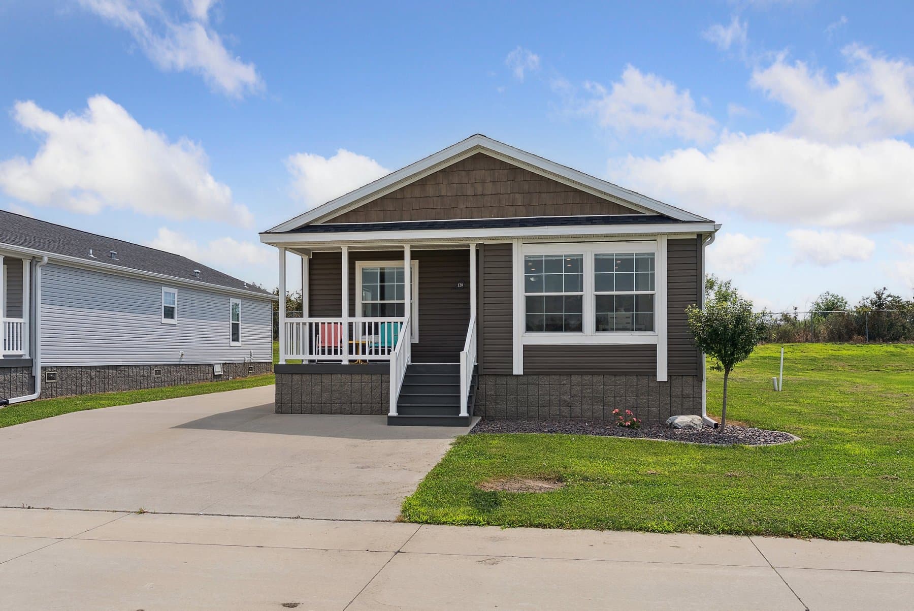 Click to enlarge Bay Port modular home — exterior (photo 40 of 42)