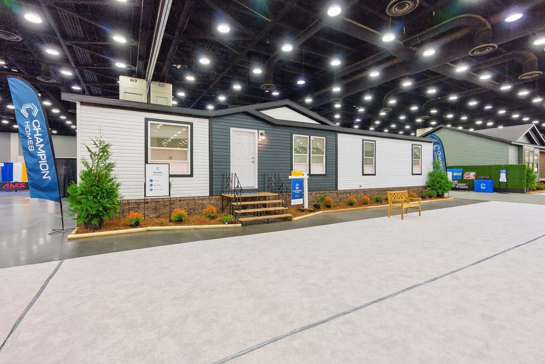 Click to enlarge Silverton modular home — exterior (photo 23 of 32)