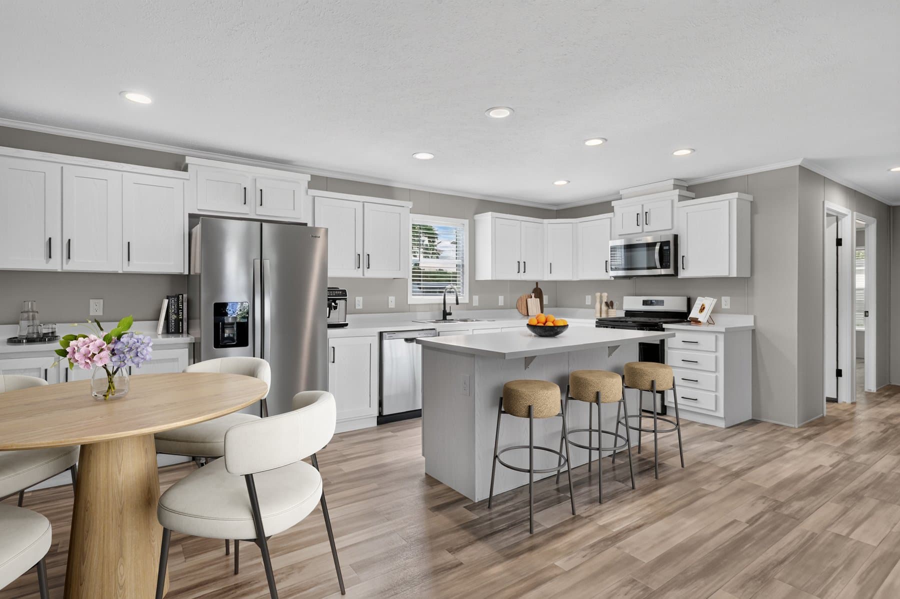 Click to enlarge Silverton modular home — kitchen (photo 13 of 32)