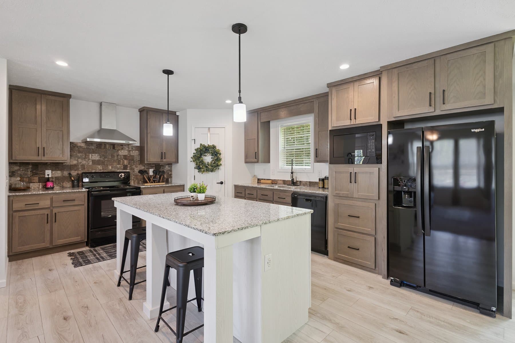 Click to enlarge Summit modular home — kitchen (photo 10 of 14)