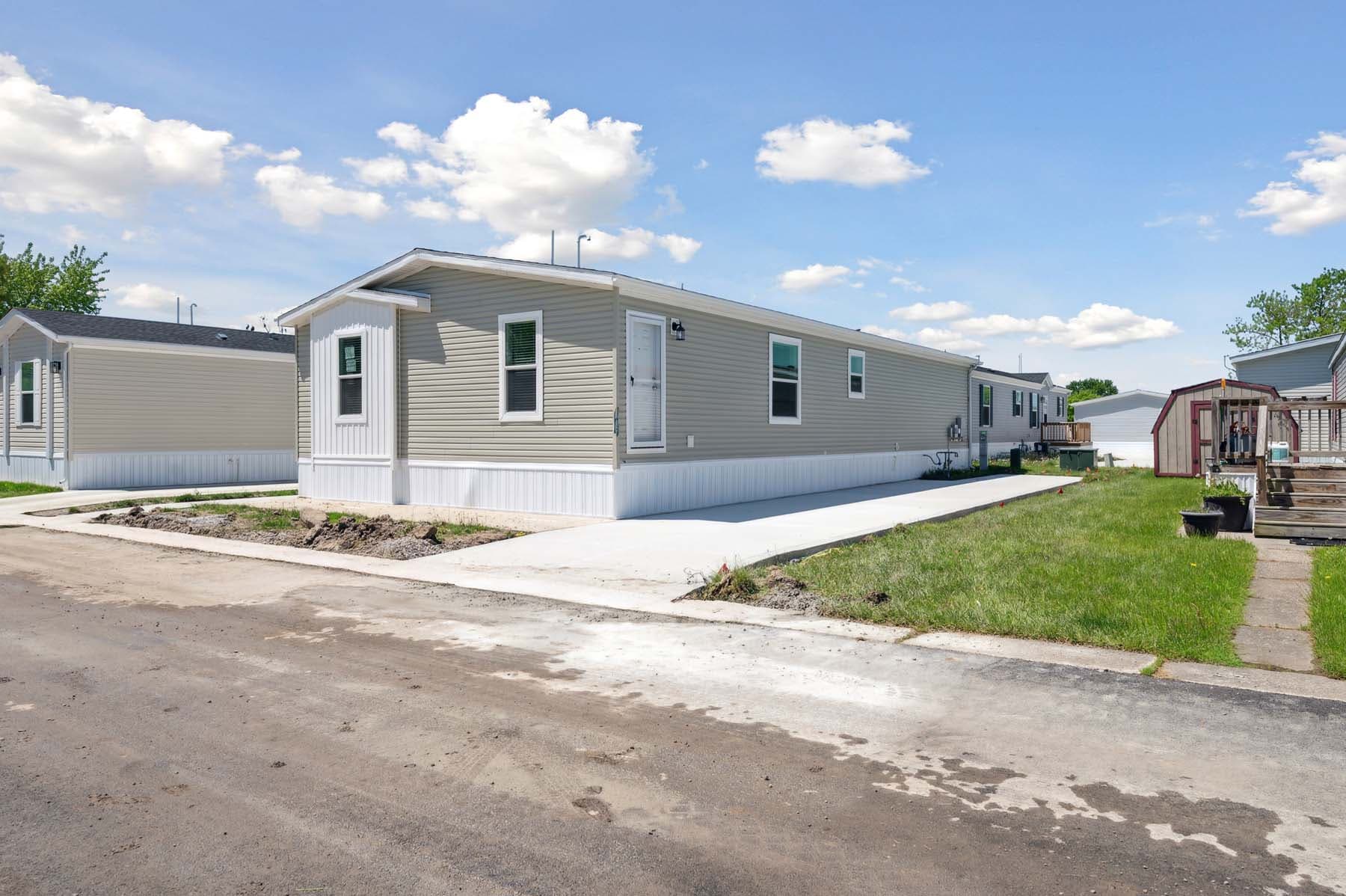 Click to enlarge Woodward multi-section home β exterior (photo 19 of 24)