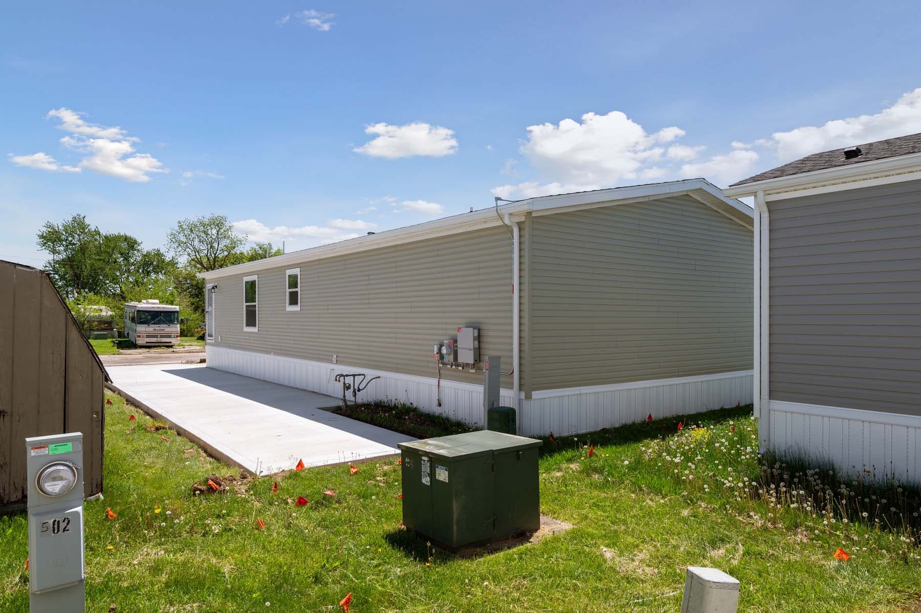 Click to enlarge Woodward multi-section home β exterior (photo 22 of 24)