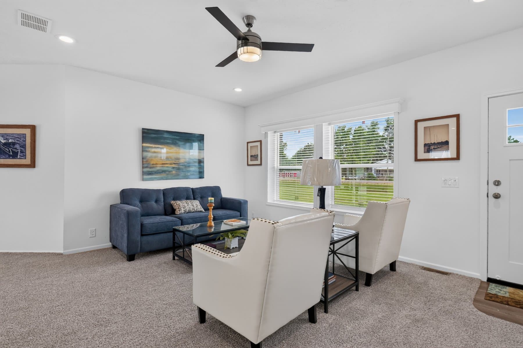 Click to enlarge Verona modular home — living room (photo 5 of 6)