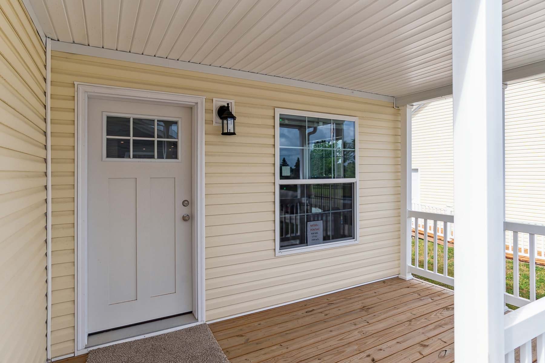 Click to enlarge Pontiac multi-section home β exterior (photo 19 of 38)