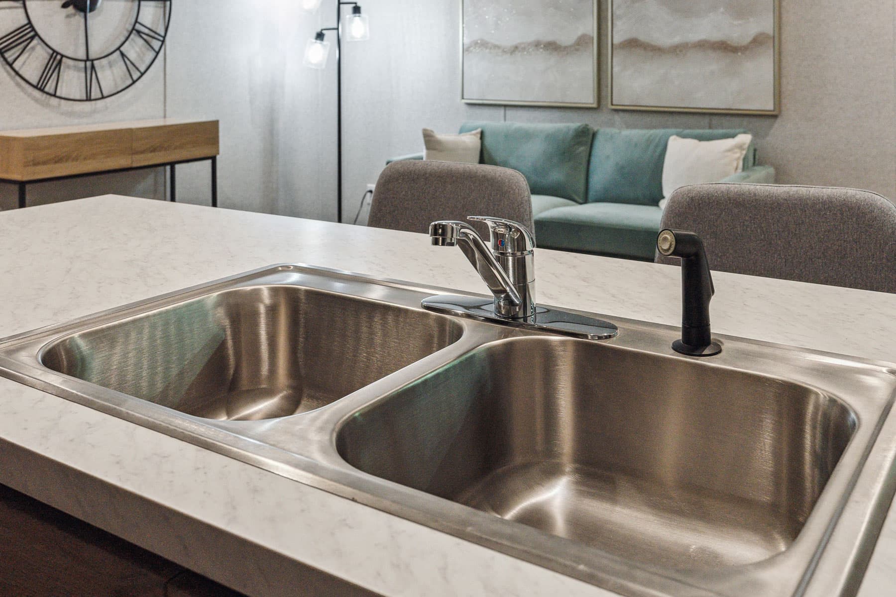 Click to enlarge Vertex single wide home — detail view (photo 14 of 34)