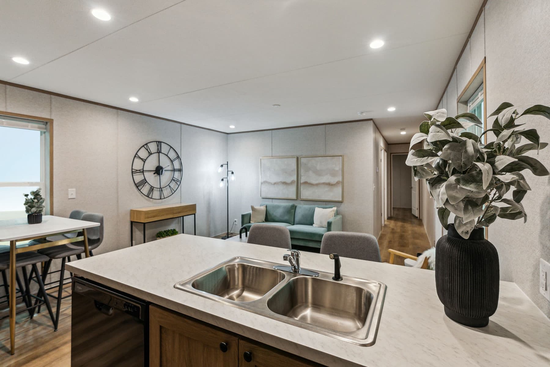 Click to enlarge Vertex single wide home — kitchen (photo 24 of 34)