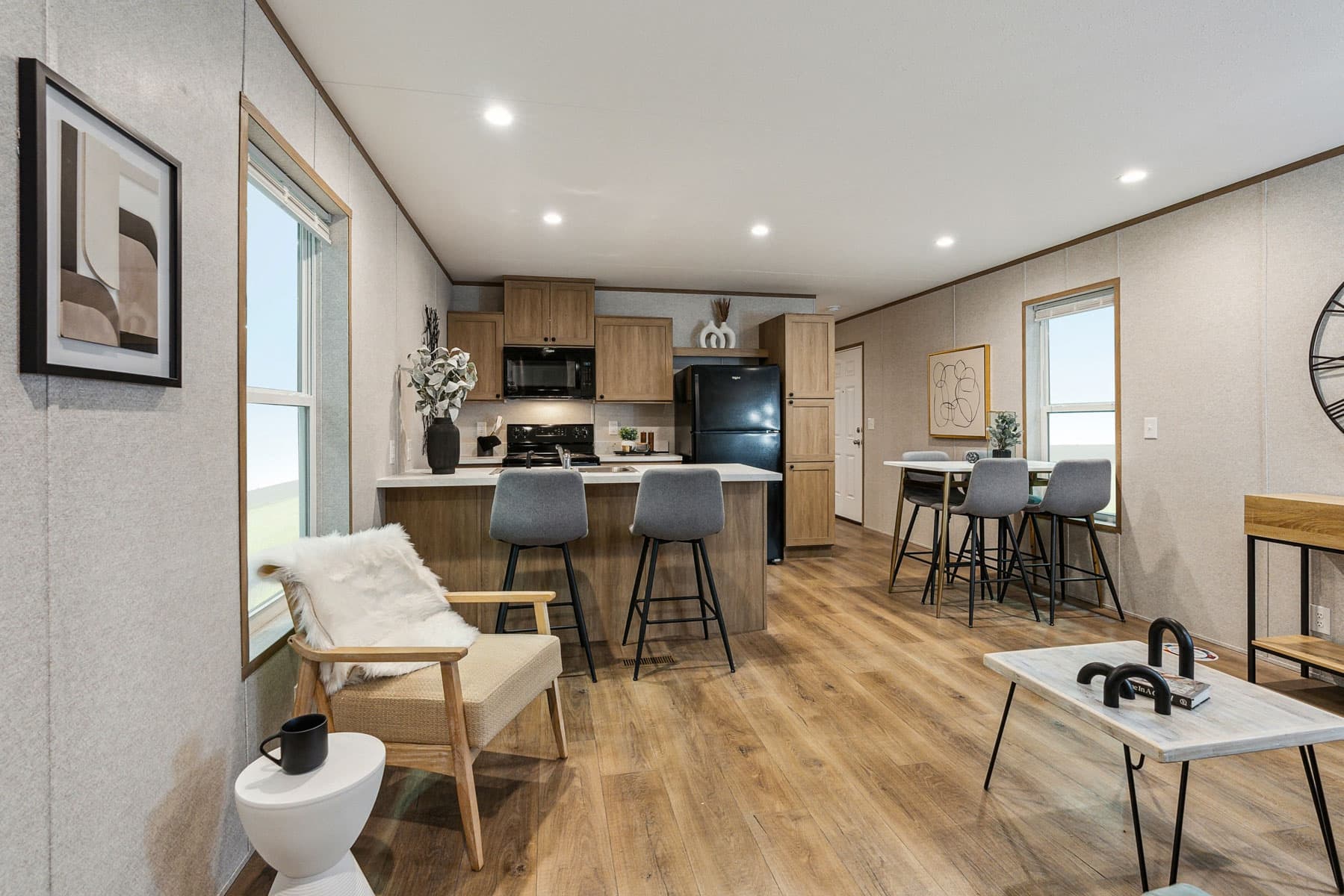 Click to enlarge Vertex single wide home — living room (photo 28 of 34)
