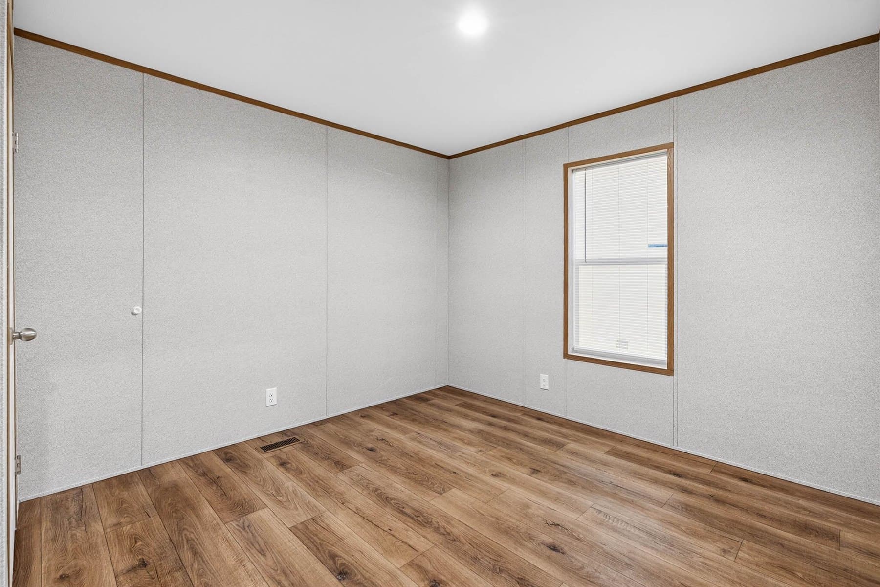 Click to enlarge The Grand multi-section home — bedroom (photo 11 of 37)