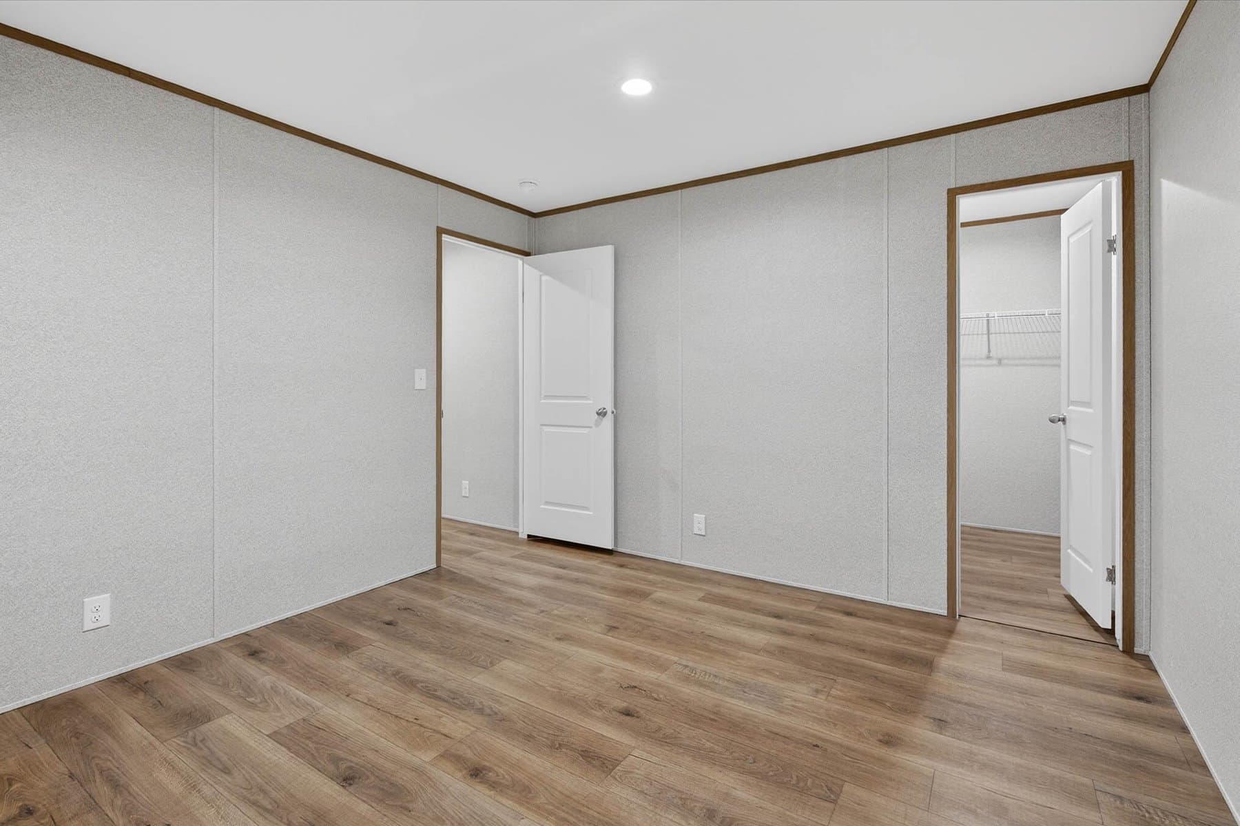 Click to enlarge The Grand multi-section home — bedroom (photo 15 of 37)