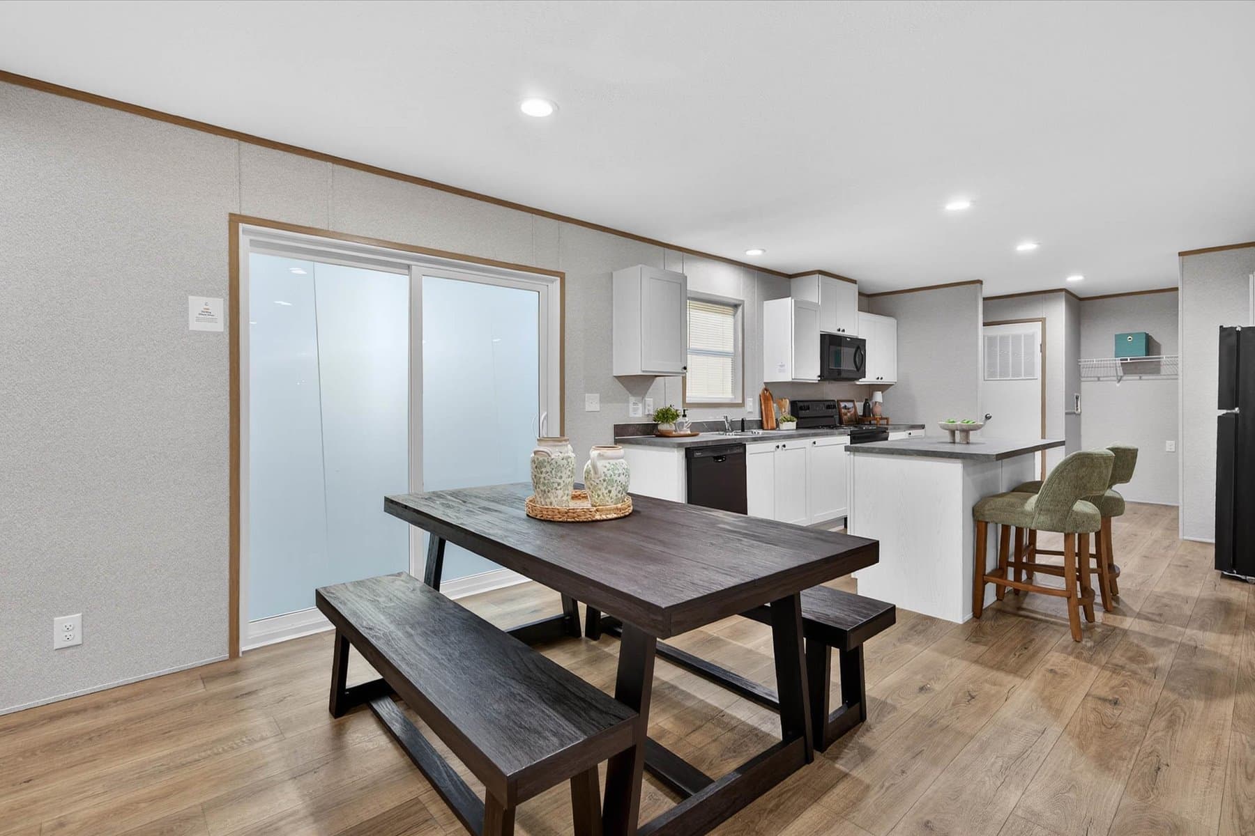 Click to enlarge The Grand multi-section home — dining area (photo 18 of 37)