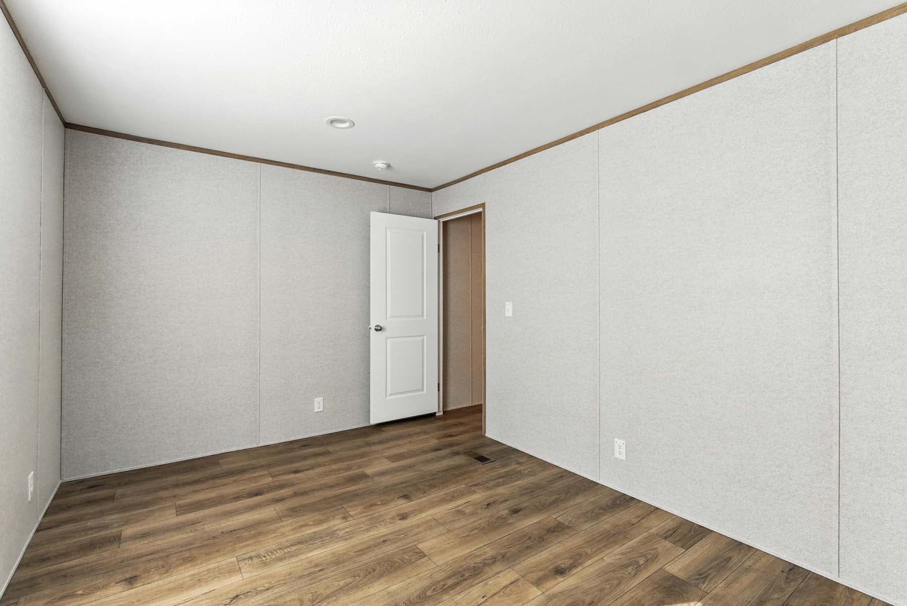 Click to enlarge Monte single wide home — bedroom (photo 11 of 37)