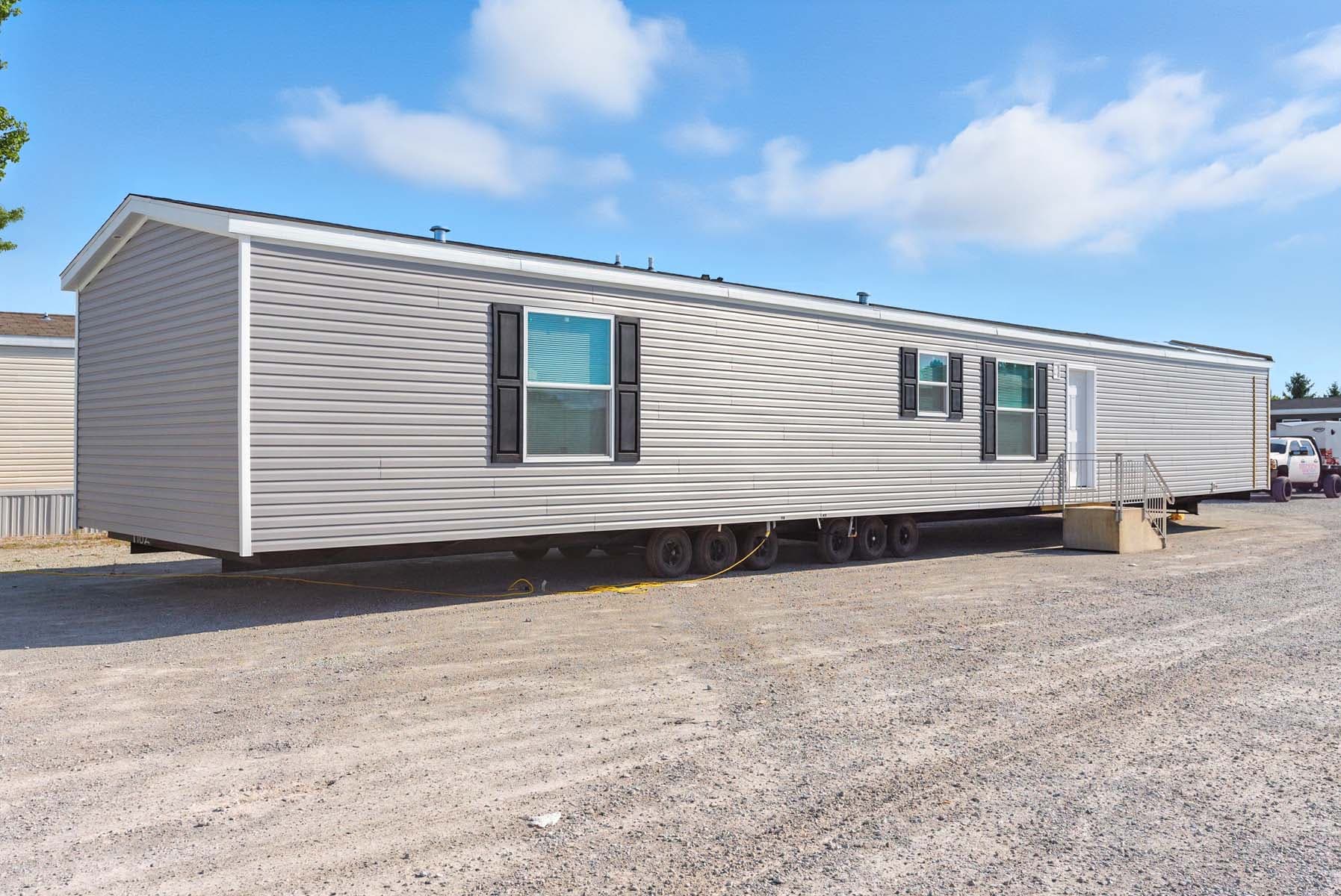 Click to enlarge Monte single wide home — exterior (photo 16 of 37)