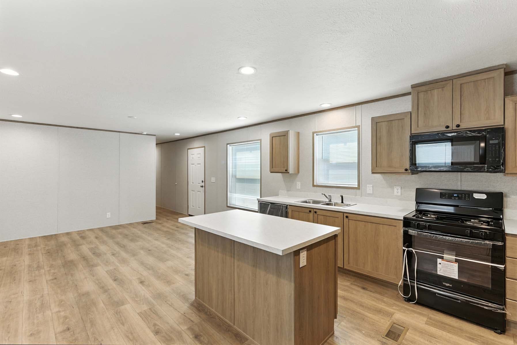 Click to enlarge Monte single wide home — kitchen (photo 20 of 37)