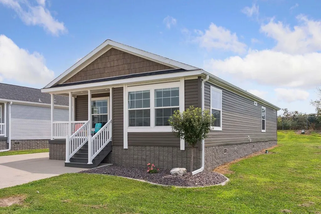 Bay Port floor plan - 1600 sq ft manufactured home on sale